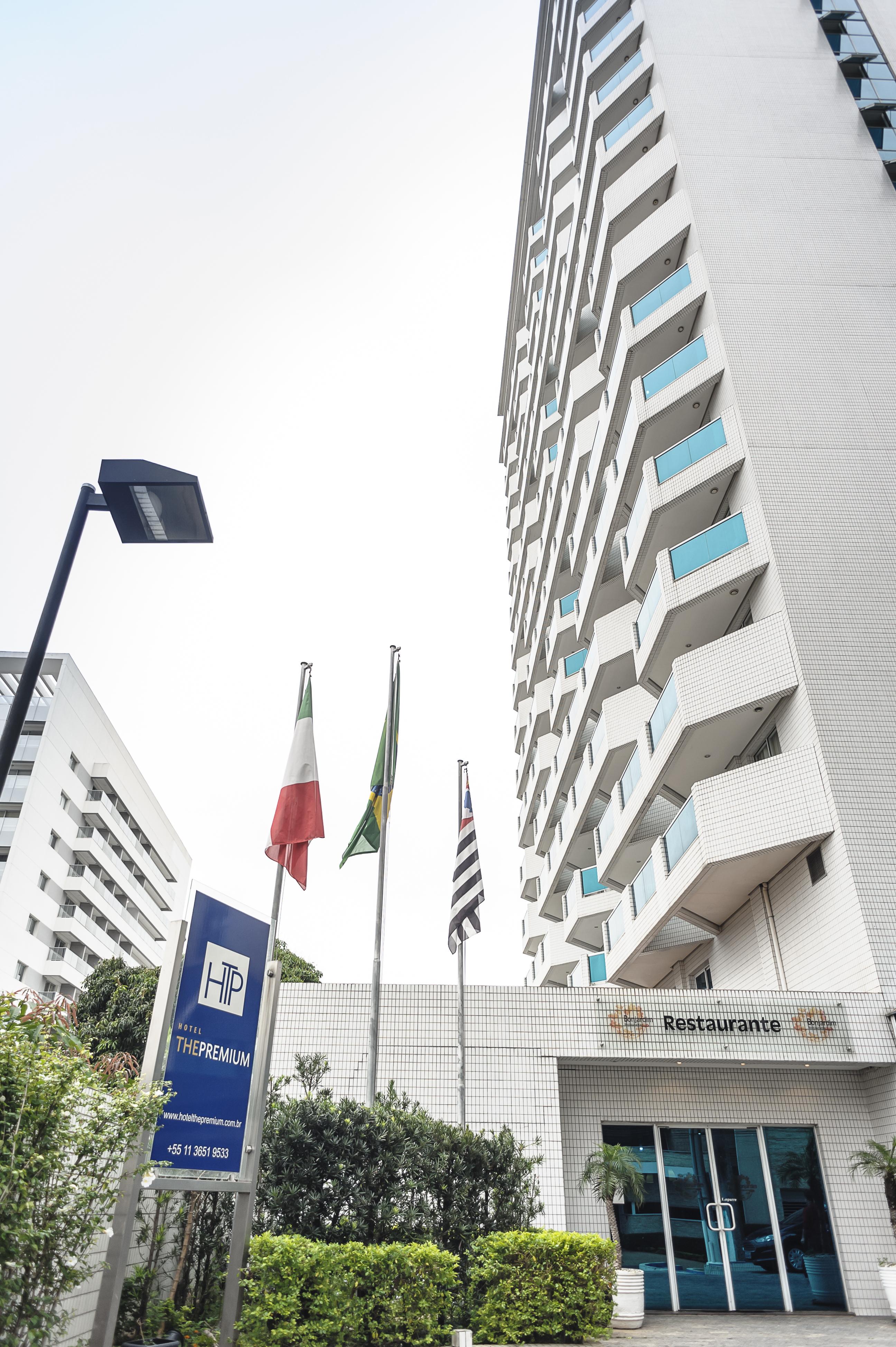 Hotel The Premium Осаску Екстериор снимка