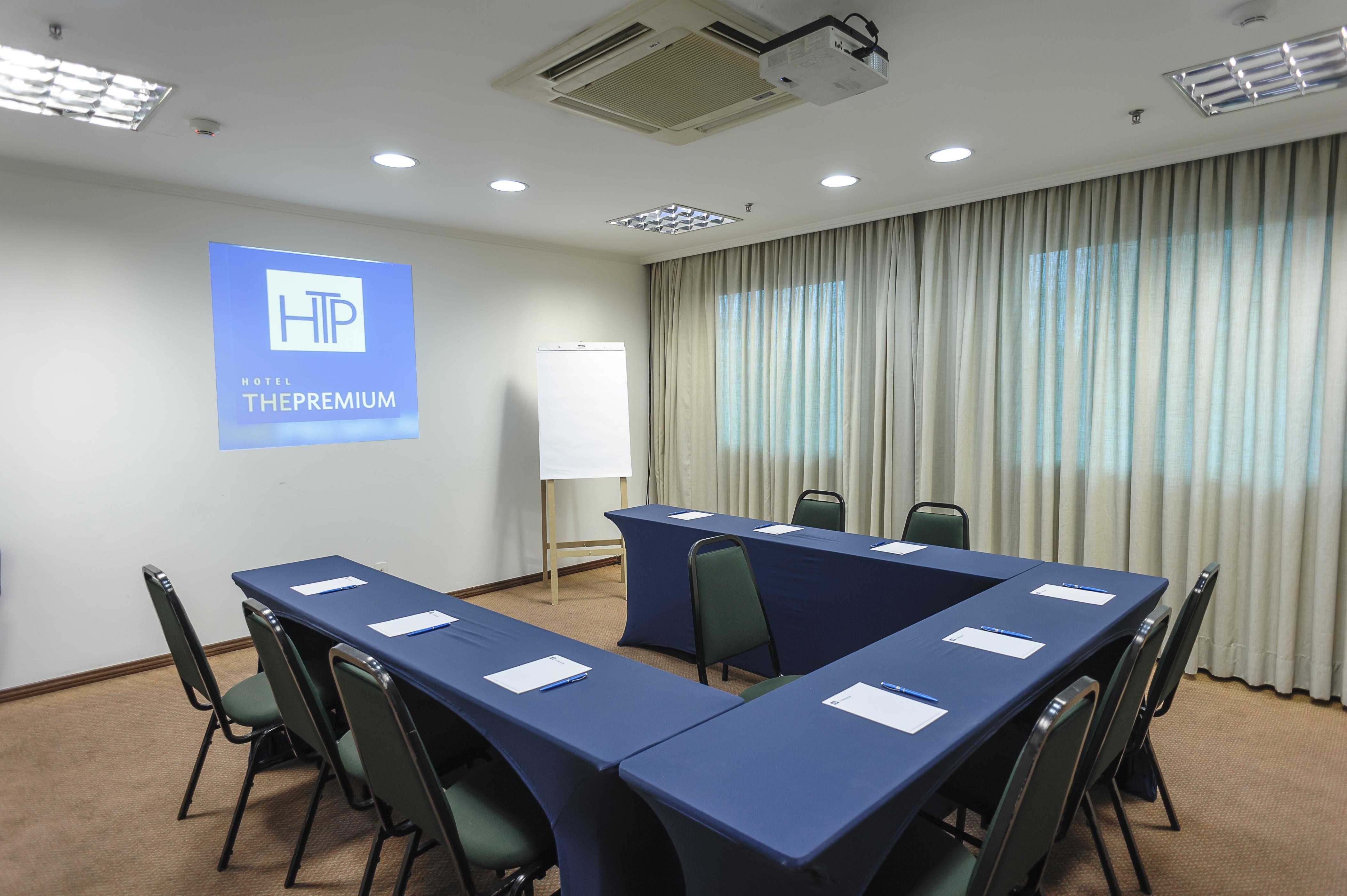 Hotel The Premium Осаску Екстериор снимка