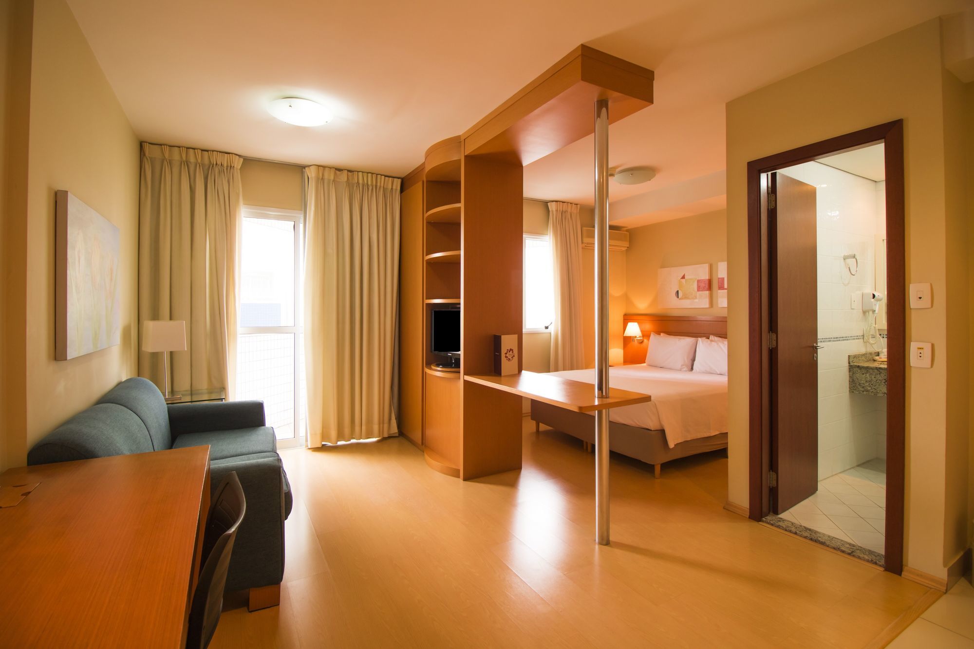 Hotel The Premium Осаску Екстериор снимка